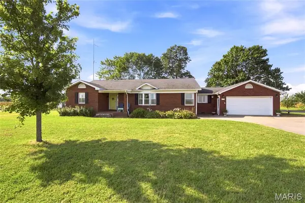 1471 W Highway 62, Charleston, MO 63834