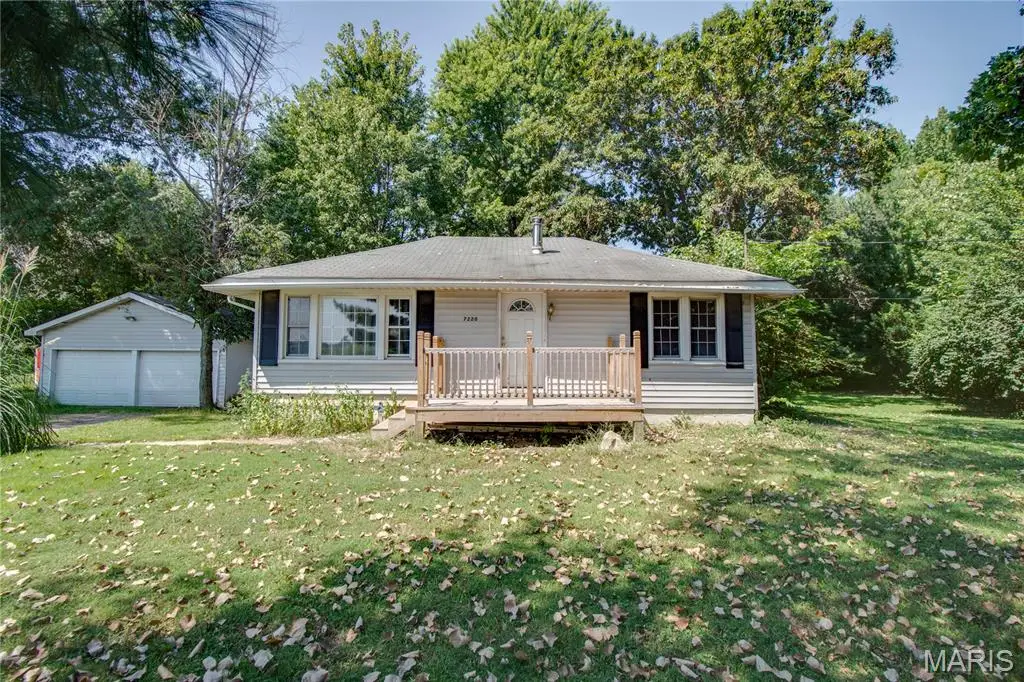 7220 Ingham Lane, Godfrey, IL 62035 - #1