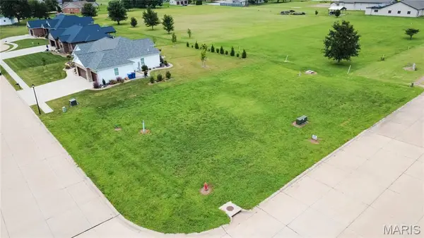800 N Roosevelt Street, New Baden, IL 62265