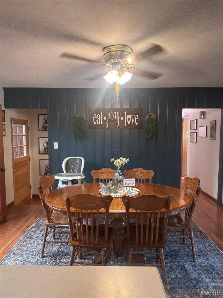 202 E Belleville Street, Nashville, IL 62263 - #2