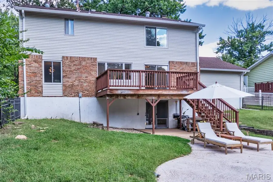 477 Ironwood Drive, Ballwin, MO 63011 - #2