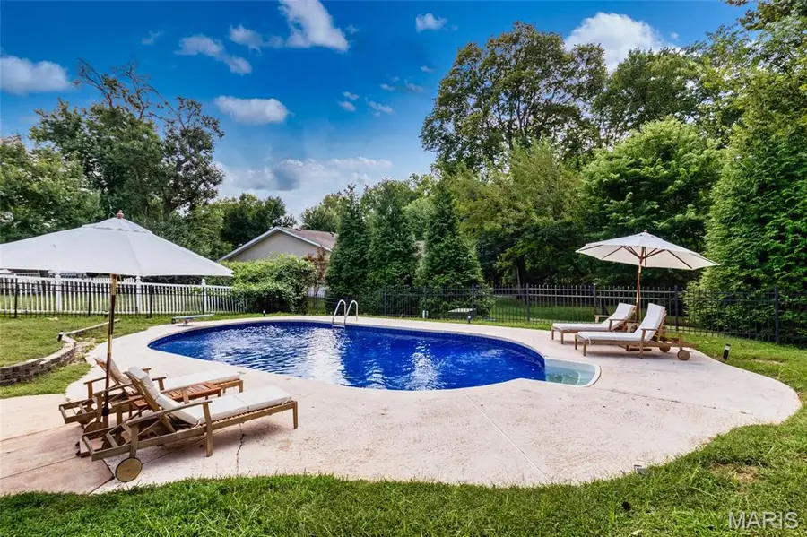 477 Ironwood Drive, Ballwin, MO 63011 - #3