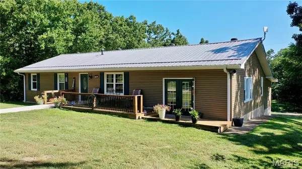 3762 E Highway 32, Salem, MO 65560