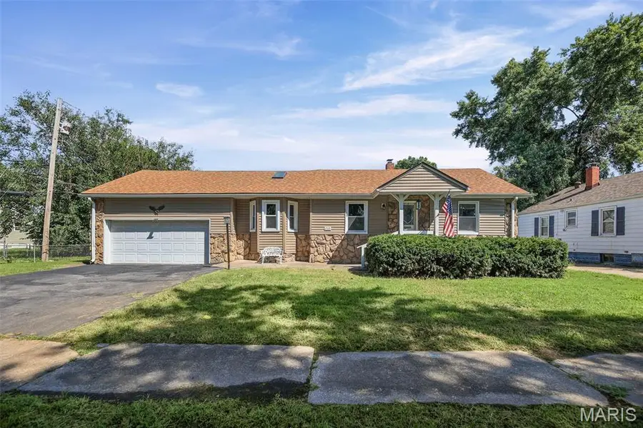 2535 E 28th Street, Granite City, IL 62040 - #2