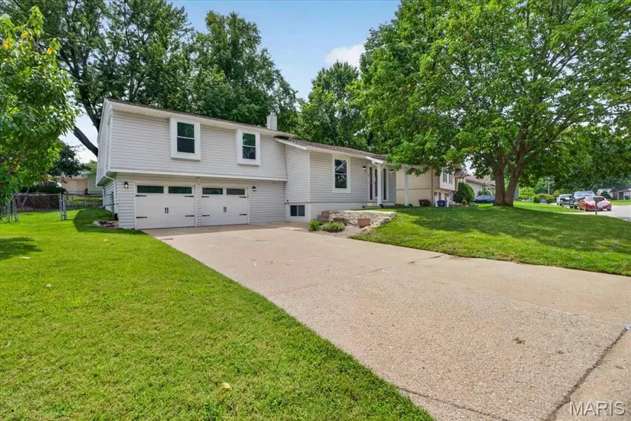 17 Glenna Drive, Saint Peters, MO 63376 - #2