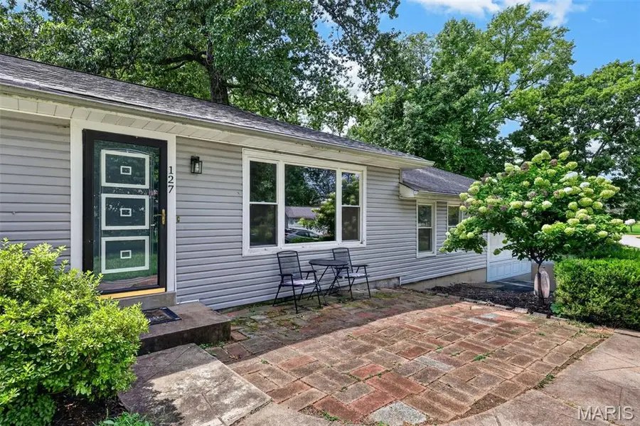 127 Applegate Lane, Ballwin, MO 63011 - #3