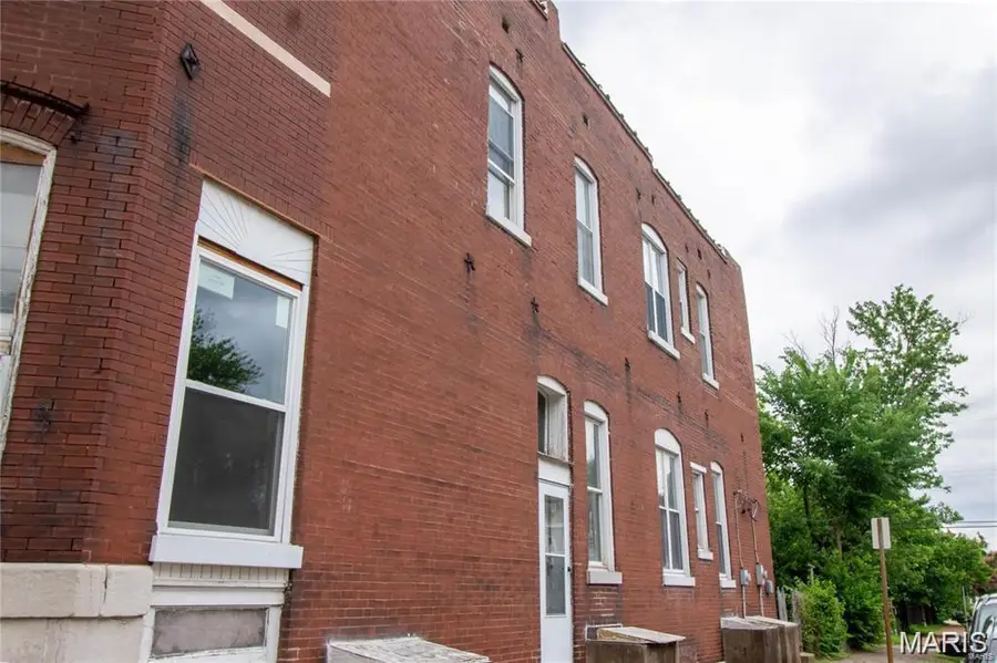1956 Withnell Avenue, Saint Louis, MO 63118 - #2