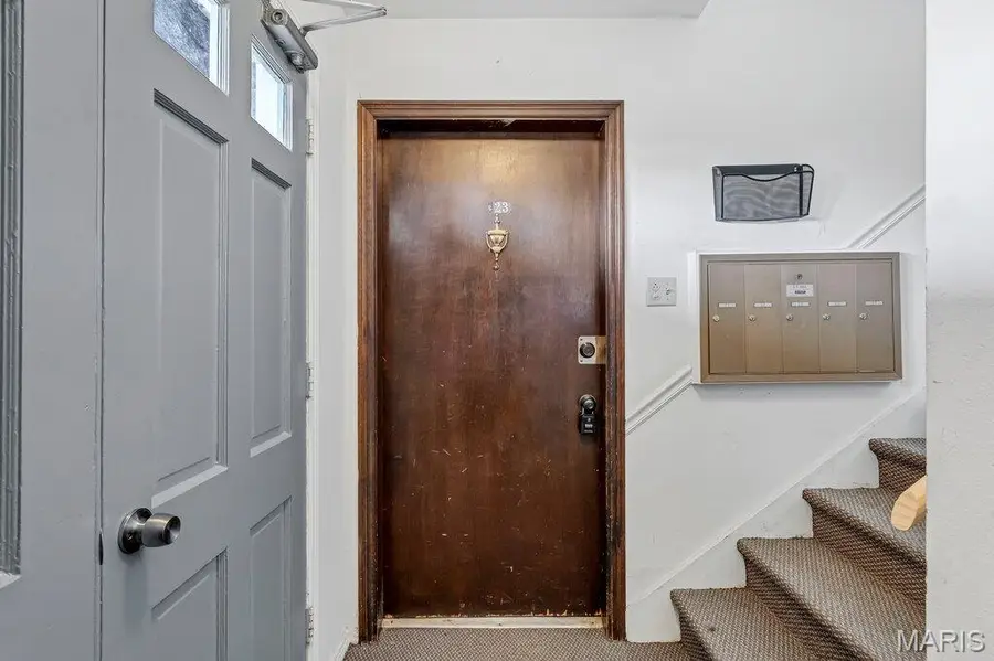 6935 Colonial Woods Drive #23, Saint Louis, MO 63129 - #3