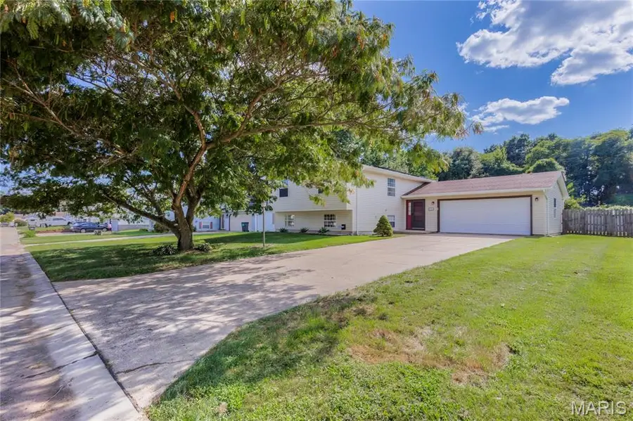 4708 Storeyland Drive, Alton, IL 62002 - #3