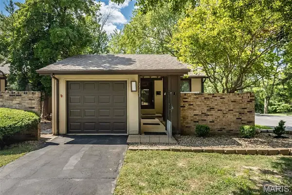 11063 Thousand Oaks Drive, St Louis, MO 63136