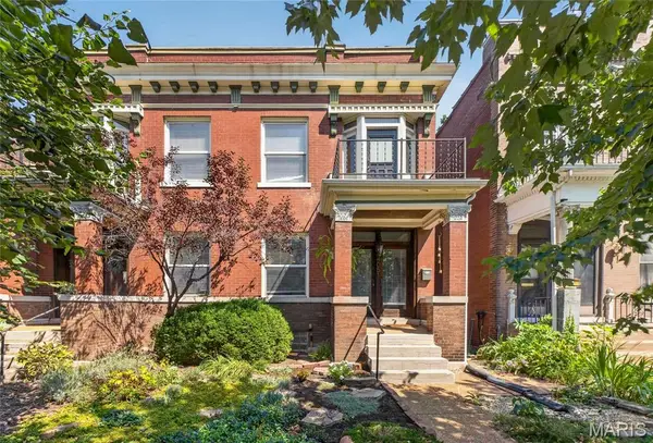 4051 Botanical Avenue, St Louis, MO 63110
