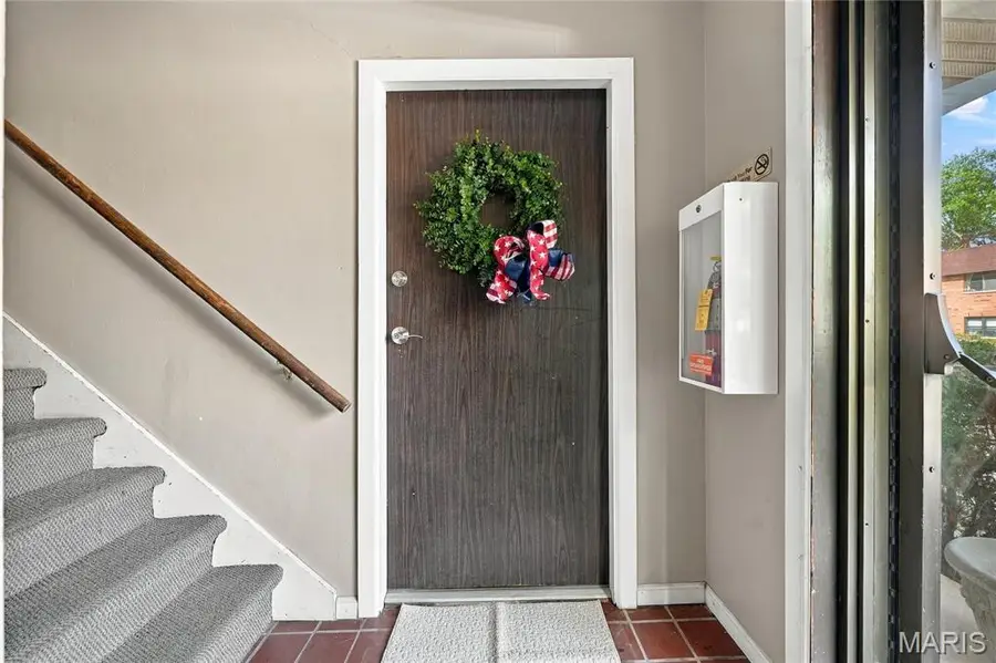 439 S Clay Avenue #4, Kirkwood, MO 63122 - #2