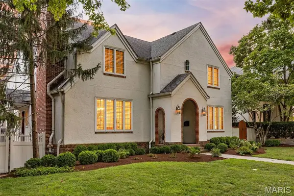 8130 Westmoreland Avenue, Clayton, MO 63105