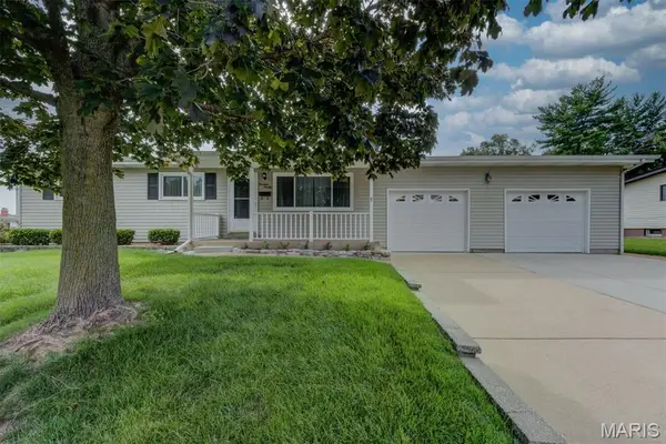 1420 Bobolink Drive, Florissant, MO 63031