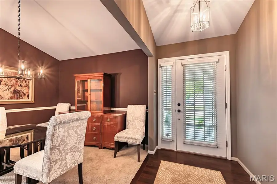 4528 Southridge Pines Drive, Tesson Ferry, MO 63128 - #3