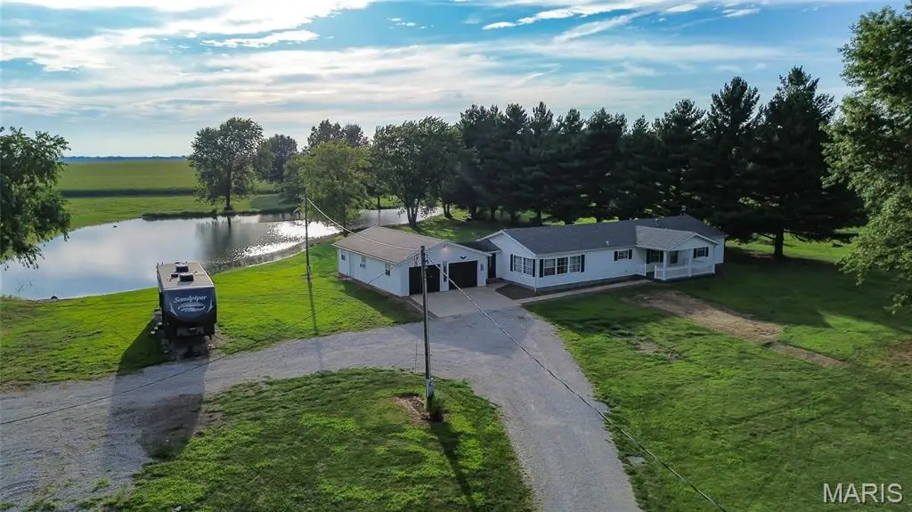 837 Pokey Rd, Pocahontas, IL 62275 - #1