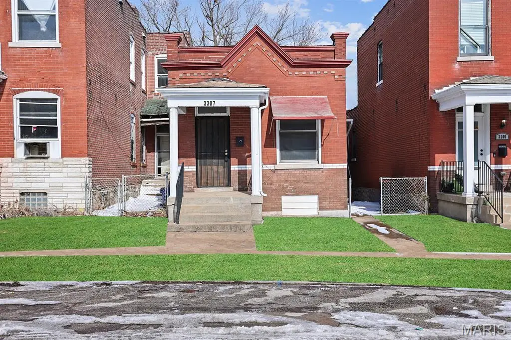 3307 Winnebago Street, Saint Louis, MO 63118 - #1