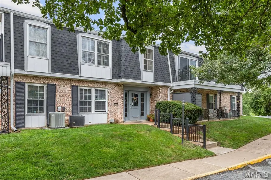 1716 Mayenne Court #B, Saint Louis, MO 63125 - #2
