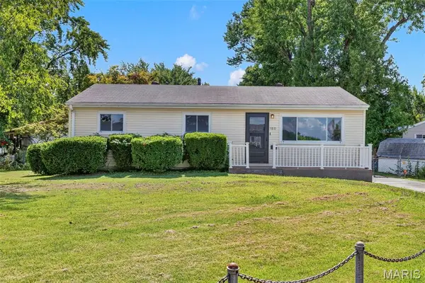 1180 Elder Drive, Florissant, MO 63033