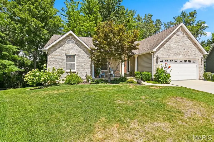 55 Treeshade Court, Saint Peters, MO 63376 - #2