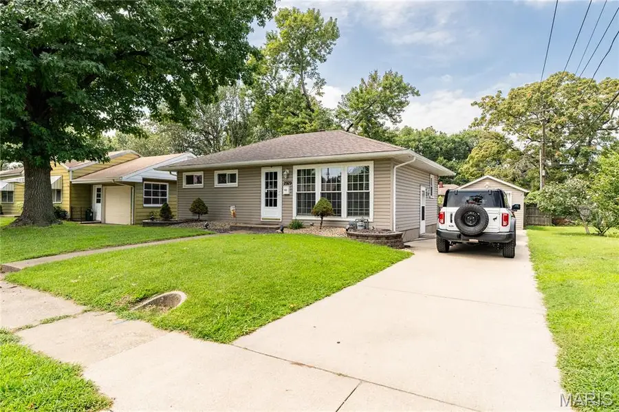 2929 Wayne Avenue, Granite City, IL 62040 - #2