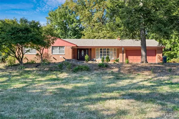 36 Lakeview Acres Drive, Collinsville, IL 62234