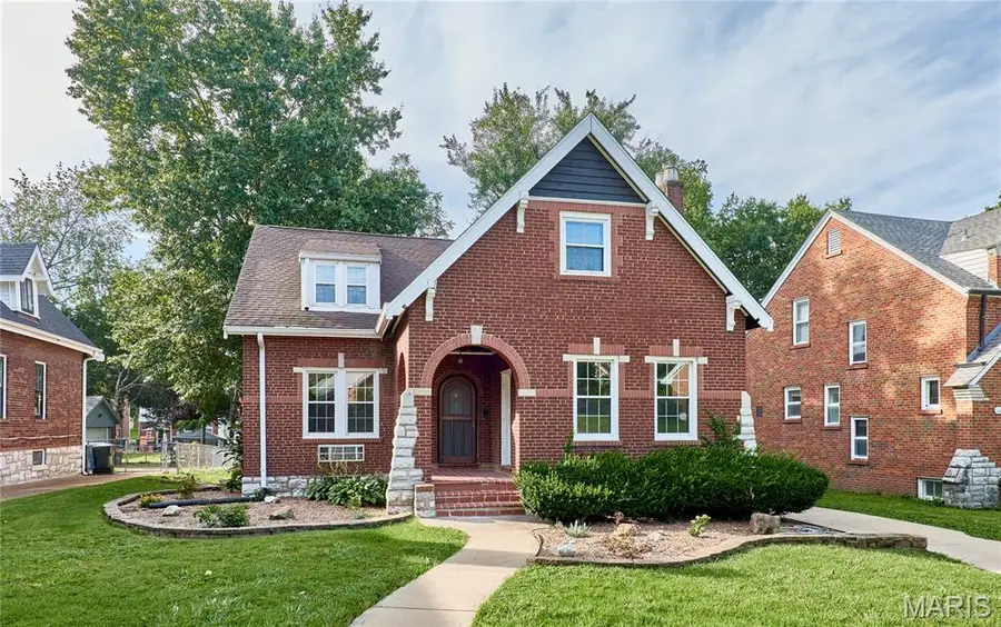 2900 Clearview Drive, Bel Nor, MO 63121 - #2