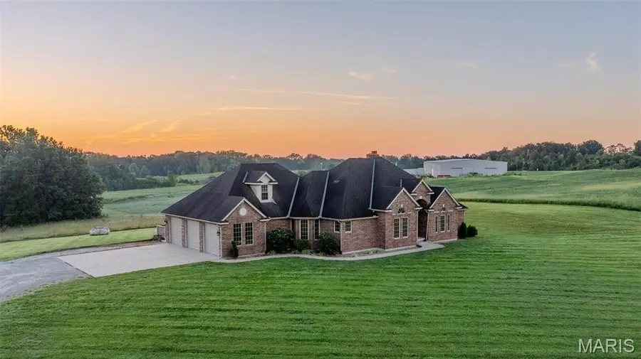 9791 Leathers Rd, Richmond, MO 64085 - #2