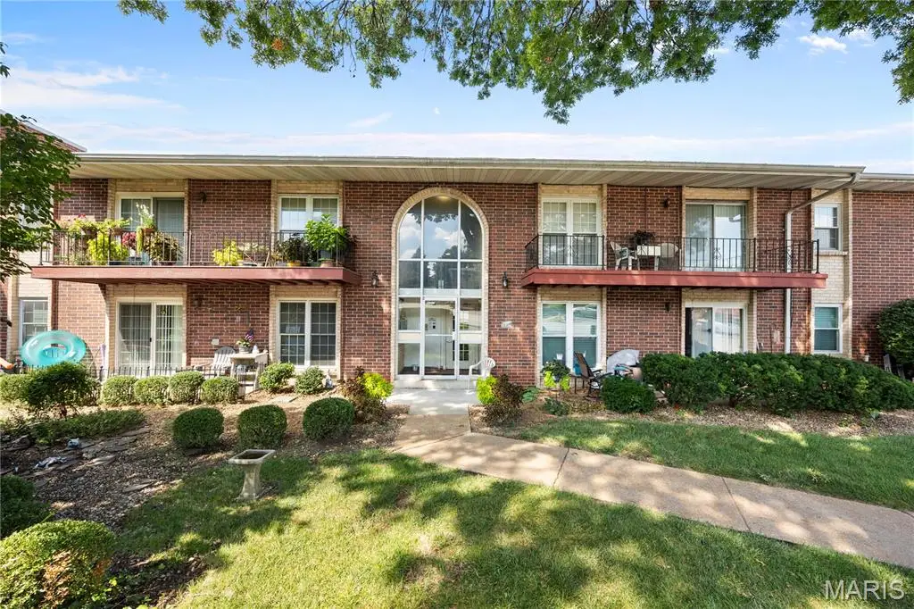 10388 Forest Brook Lane #F, Saint Louis, MO 63146 - #1