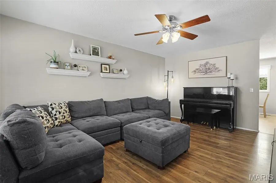 1704 E 9th Street, Washington, MO 63090 - #3