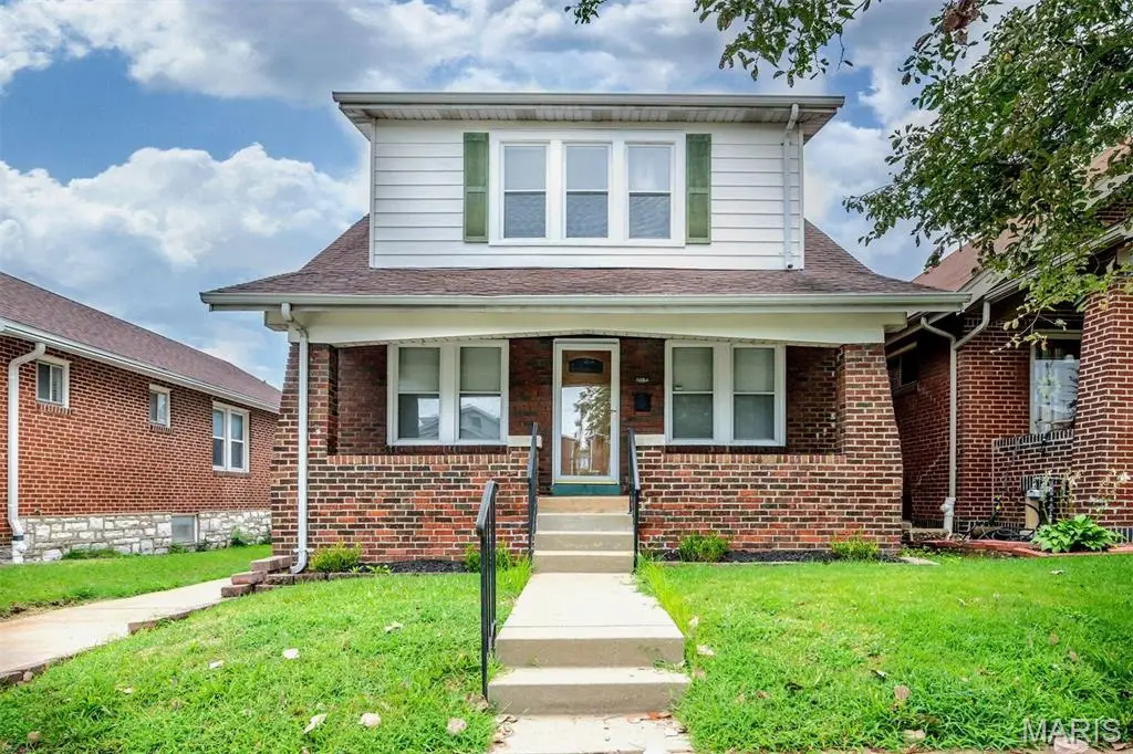 6054 Hartford Street, Saint Louis, MO 63139 - #1