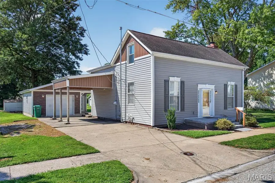 446 N 8th Street, Breese, IL 62230 - #2