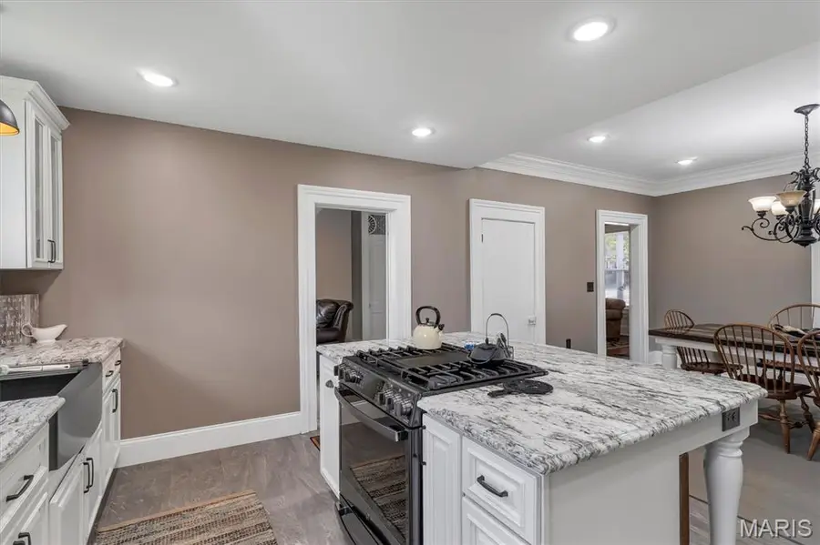 404 S 2nd Street, Clarksville, MO 63336 - #3