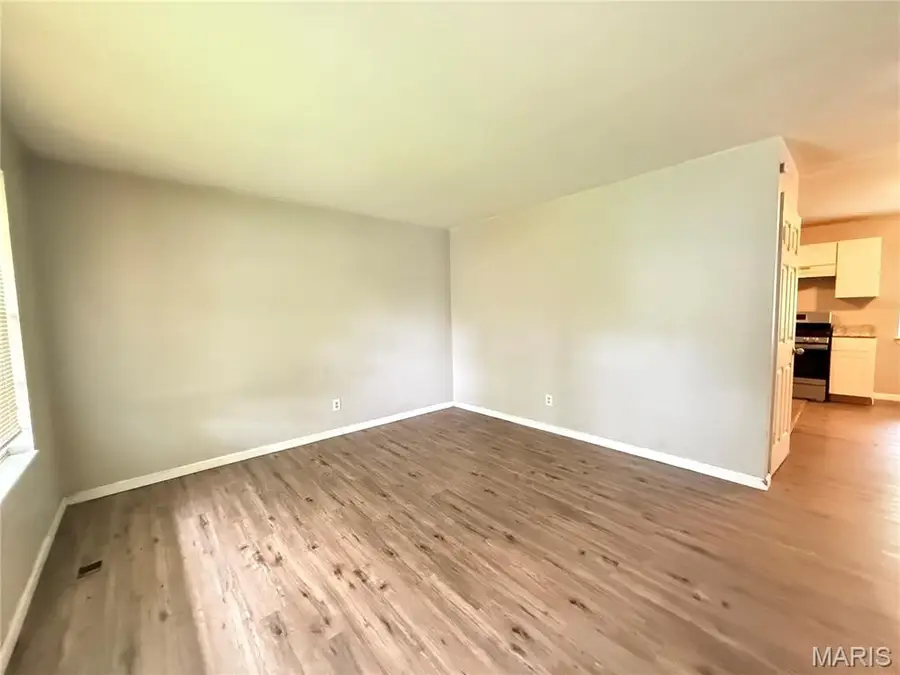 10414 Royal Drive, Saint Louis, MO 63136 - #3