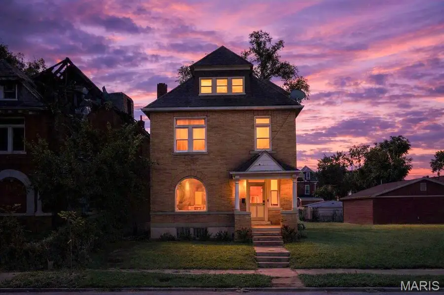 5036 Cabanne Avenue, Saint Louis, MO 63113 - #2