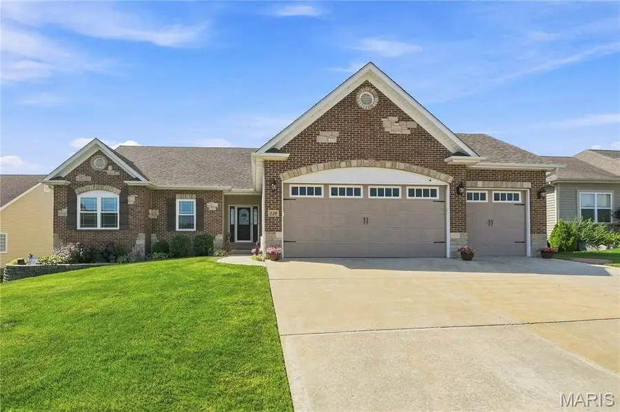 110 Cypress Meadows Drive, Wentzville, MO 63385 - #2
