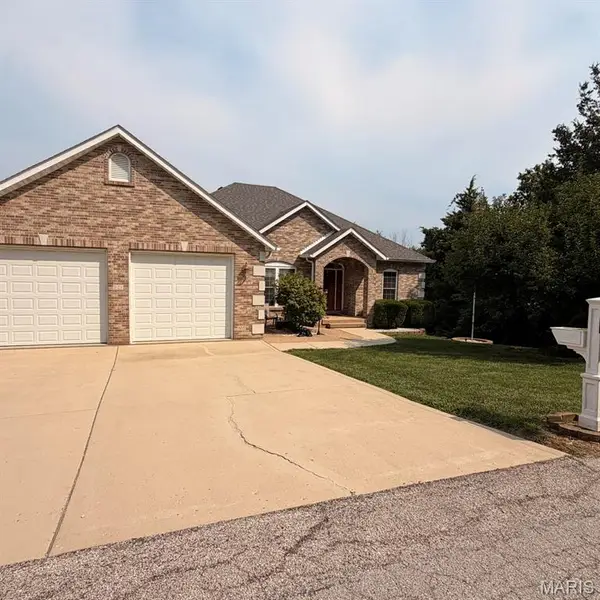 121 Cottonblossom Drive, Hillsboro, MO 63050