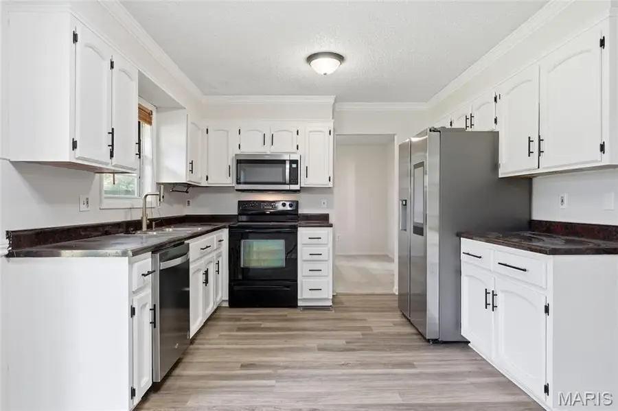 30 Mar Jacques Drive, Belleville, IL 62226 - #2