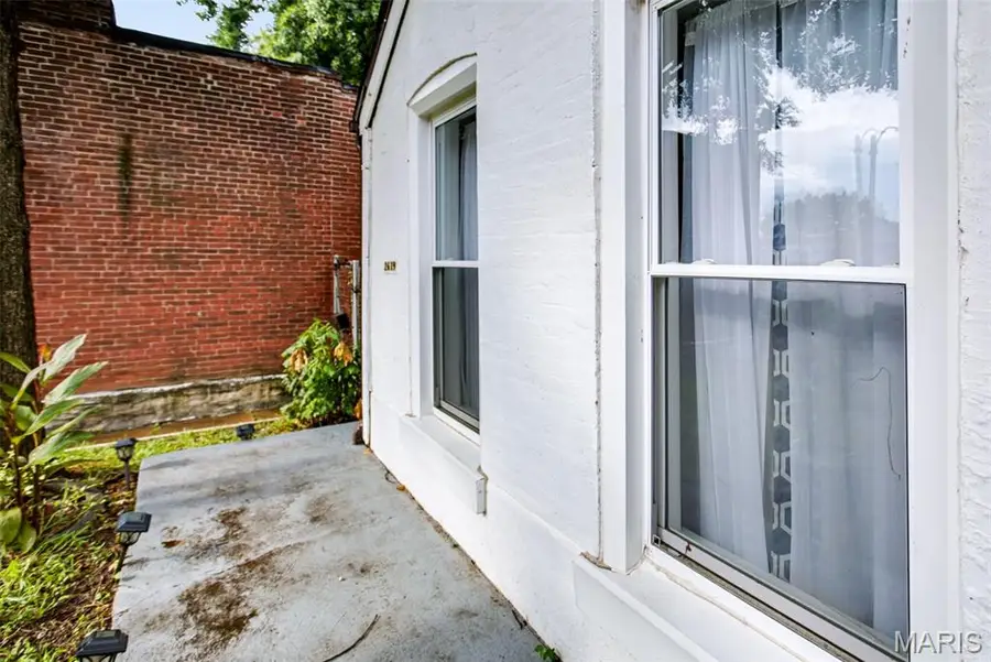 2619 Michigan Avenue, Saint Louis, MO 63118 - #2