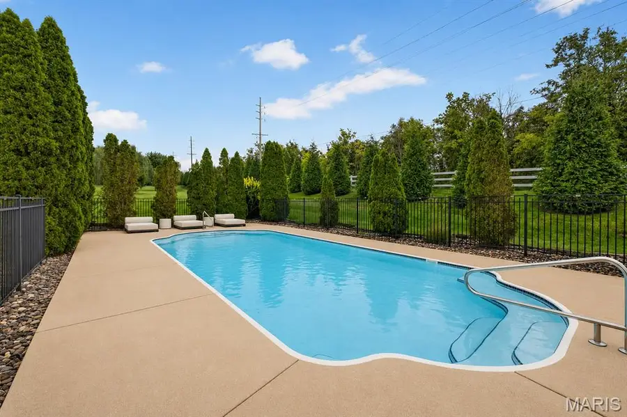 800 Dunbarton Drive, Weldon Spring, MO 63304 - #3