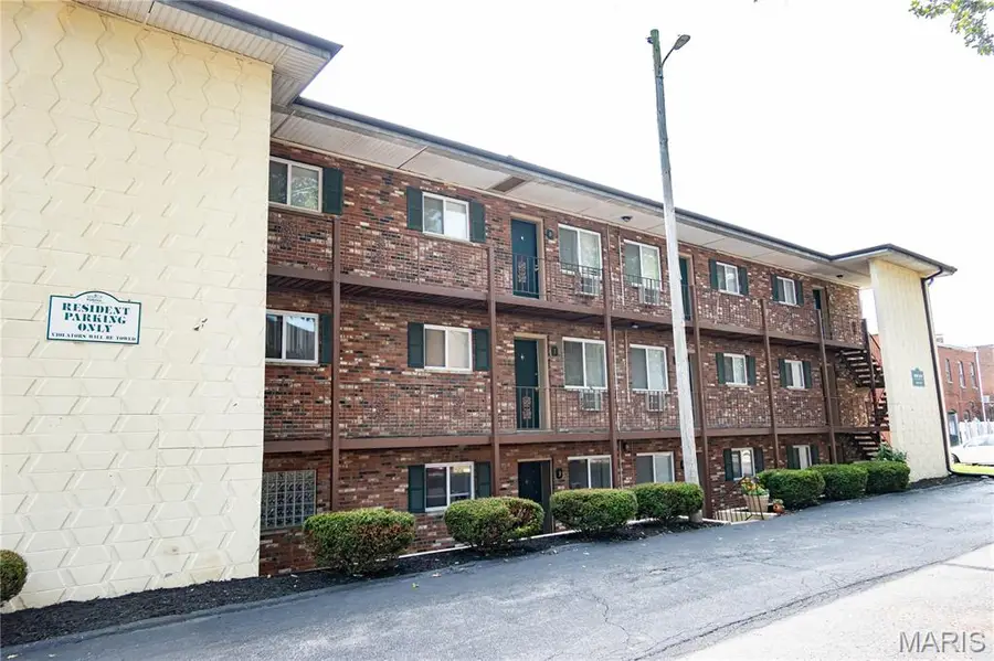 7403 Elm Avenue, Maplewood, MO 63143 - #2