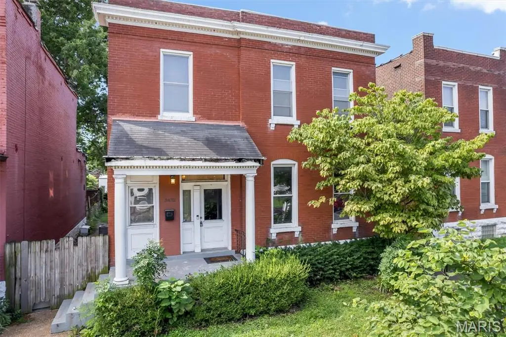 3432 Chippewa Street, Saint Louis, MO 63118 - #1