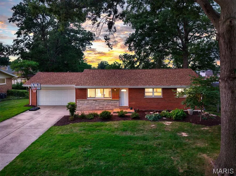 4 Montauk Drive, Saint Louis, MO 63146 - #3