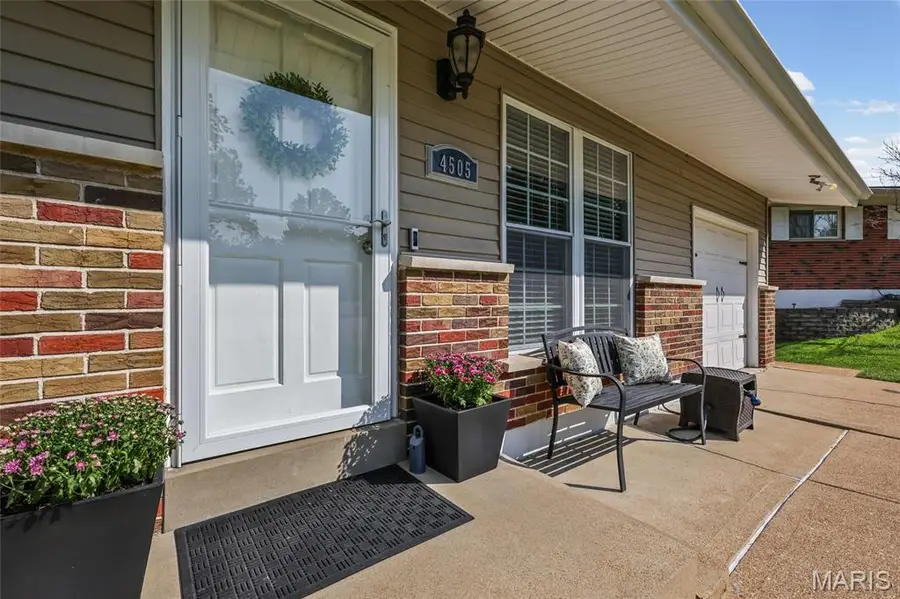 4505 Stallard Court, Oakville, MO 63129 - #3