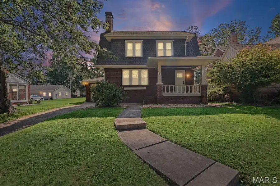 321 S Missouri Avenue, Belleville, IL 62220 - #2