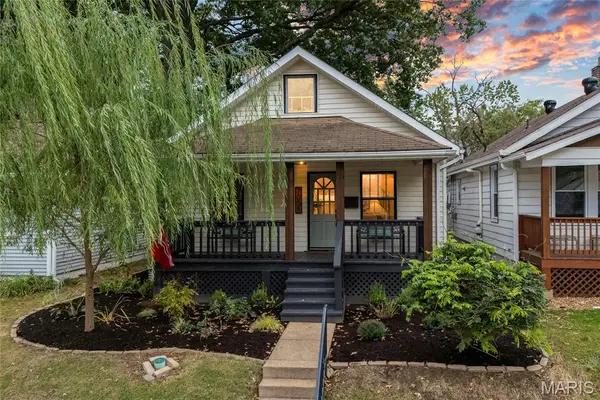 7058 Sutherland Avenue, St Louis, MO 63109