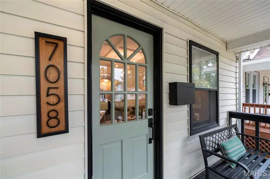 7058 Sutherland Avenue, Saint Louis, MO 63109 - #3