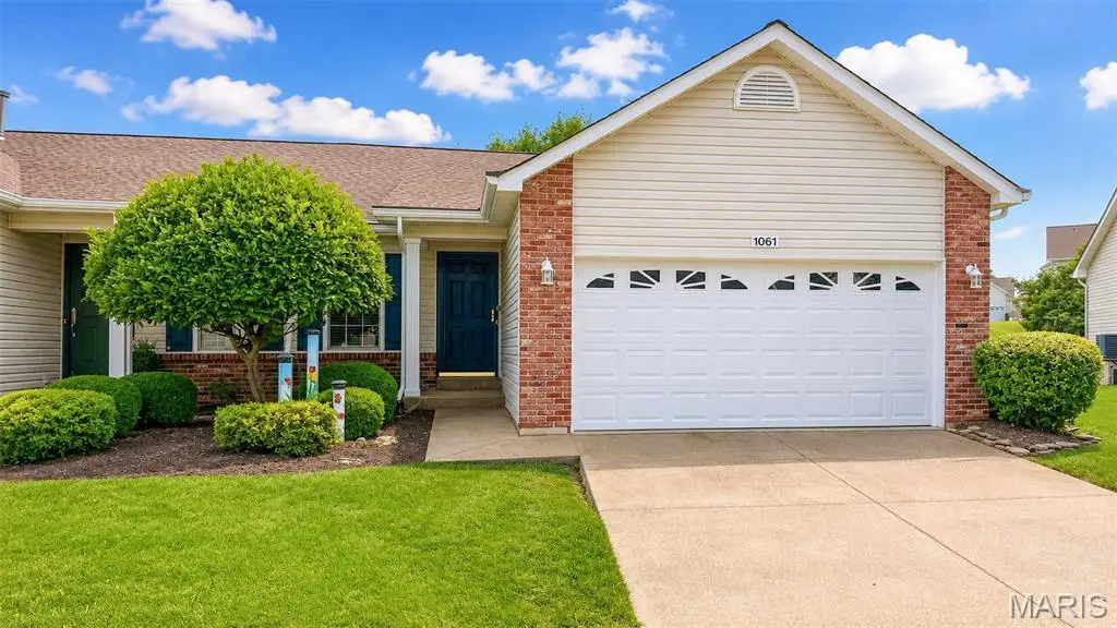 1061 Silo Bend Drive, Wentzville, MO 63385 - #1
