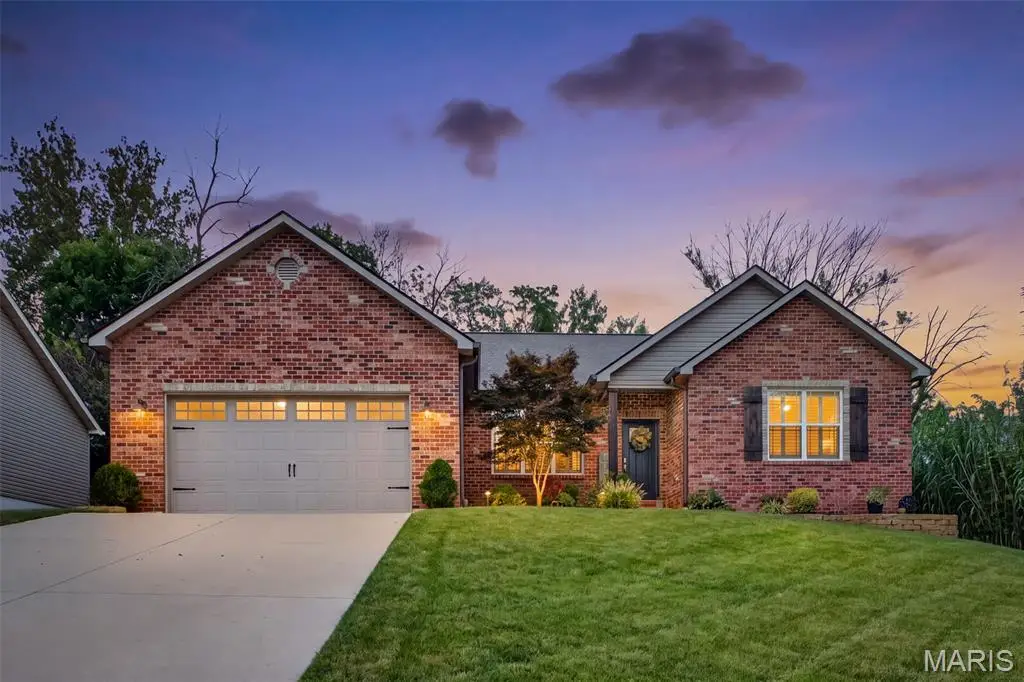 2334 Lakeshore Drive, Columbia, IL 62236 - #1