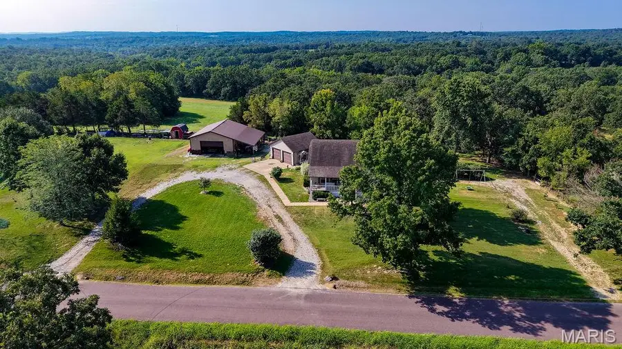 1865 Yellow Rock Road, De Soto, MO 63020 - #2